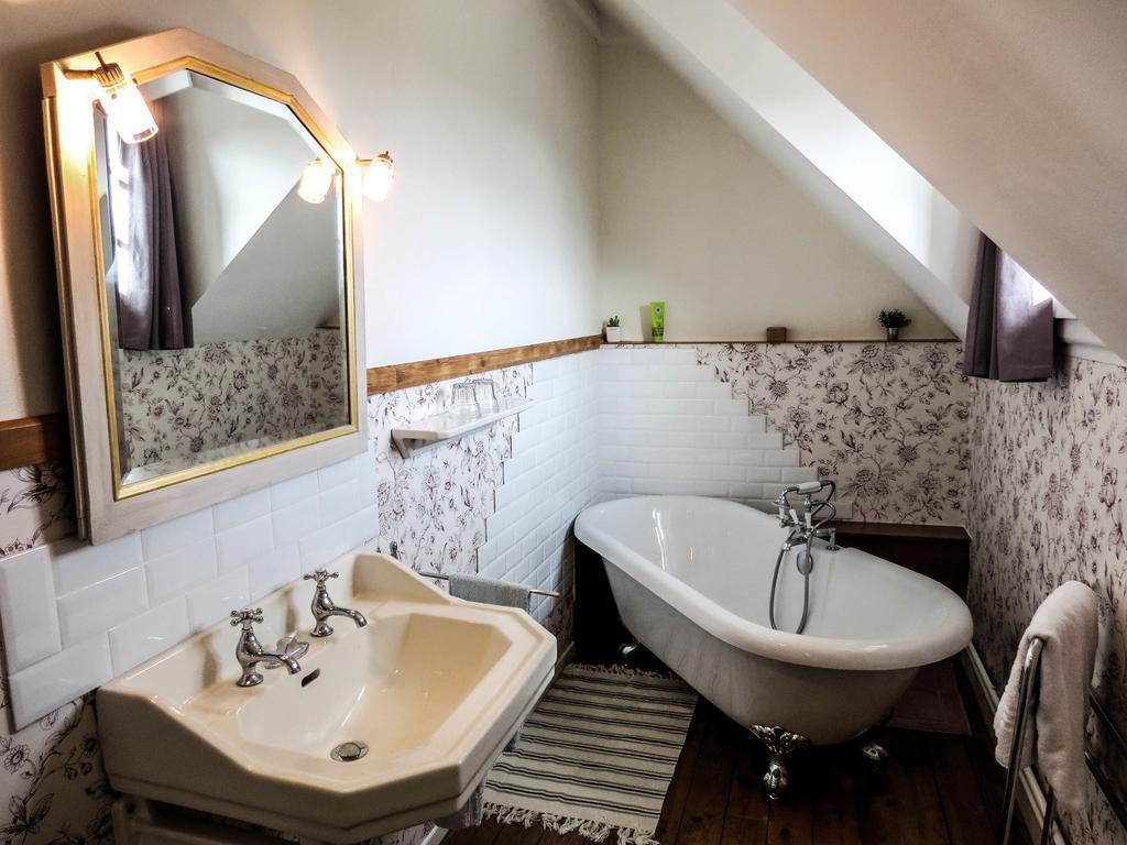 La Passerelle Des Corton B&B 알록스코르톤 객실 사진