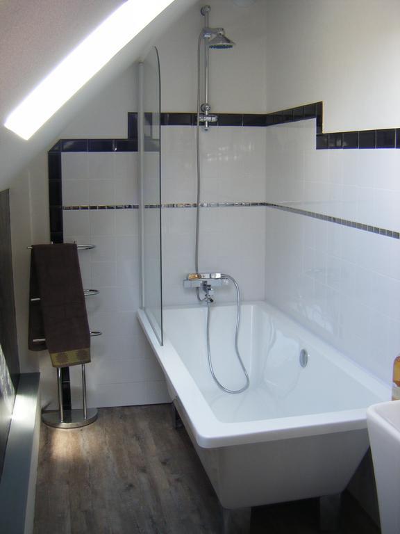 La Passerelle Des Corton B&B 알록스코르톤 객실 사진